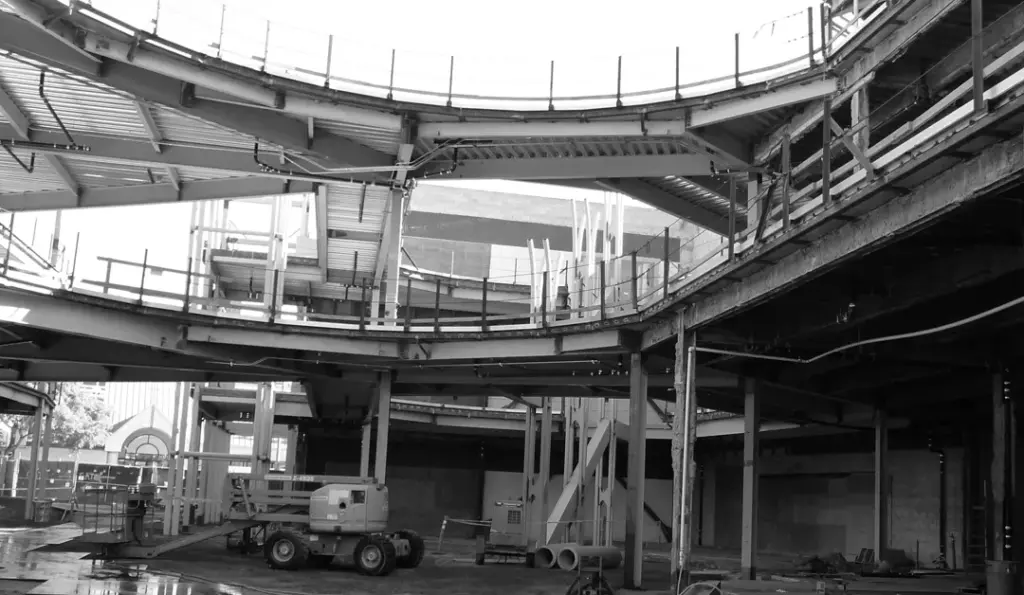 FCP-Santa-Monica-Place-Steel-Fabrication-Project-260515-Skywalk-Construction