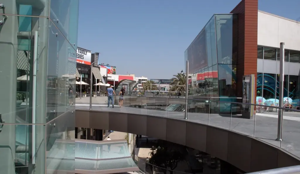 FCP-Santa-Monica-Place-Steel-Fabrication-Project-260515-Upper-Level
